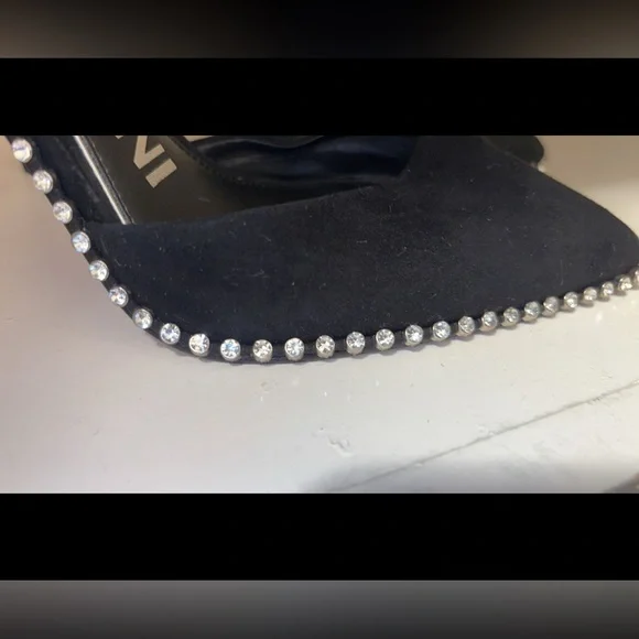 Gianni Bini Black Heels with Silver Accents - Picture 3 of 4